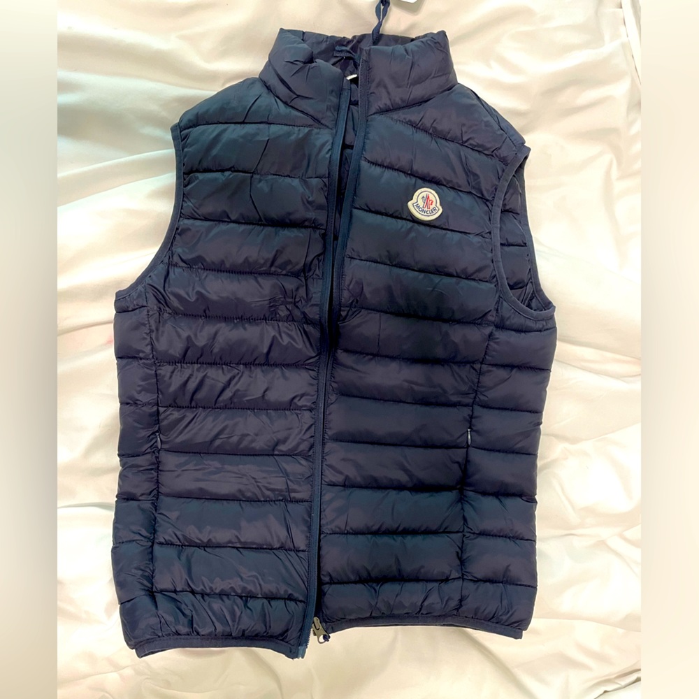 Moncler Women’s Medium Puffer Vest Navy